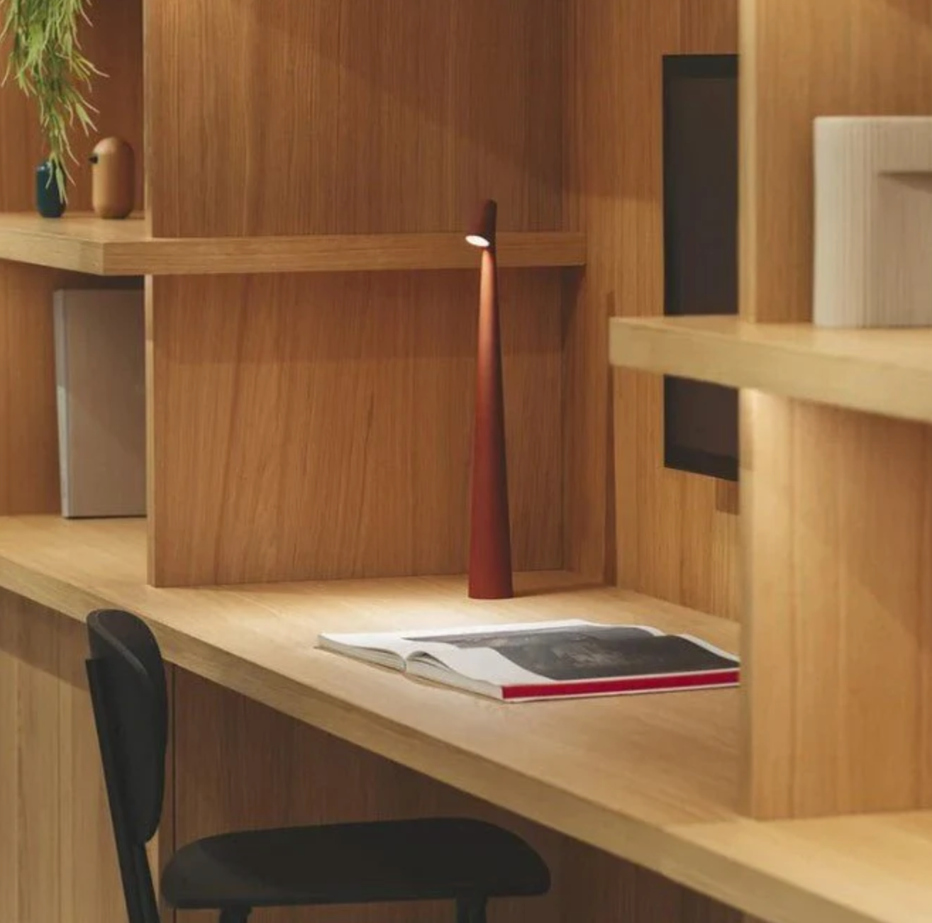 Nordic Minimalist Design Mood Lamp | Cordless Table Lamp | LED | Reading lamp | Bedside lamp