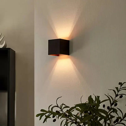 SquareLamp - Adjustable Modern Wall Light