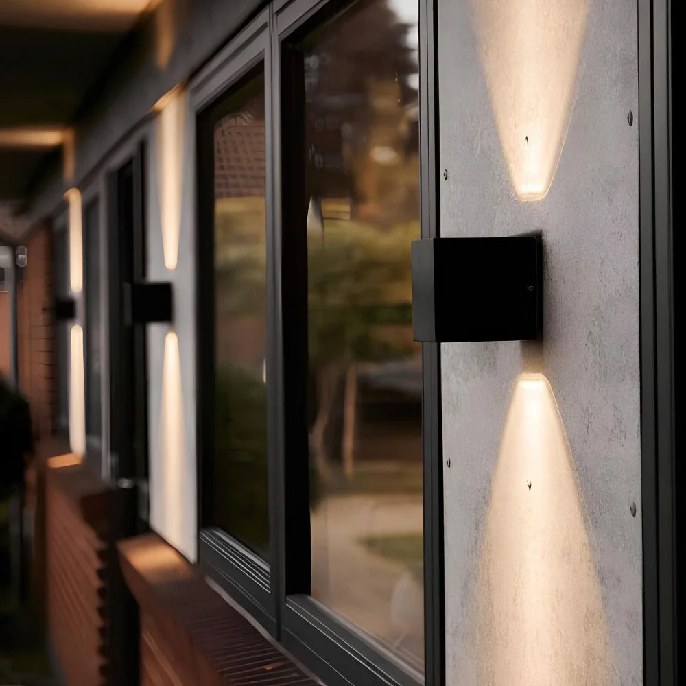 SquareLamp - Adjustable Modern Wall Light