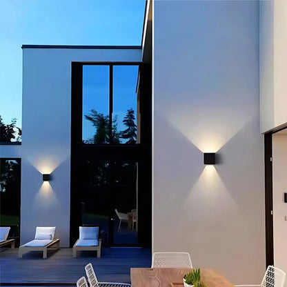 SquareLamp - Adjustable Modern Wall Light