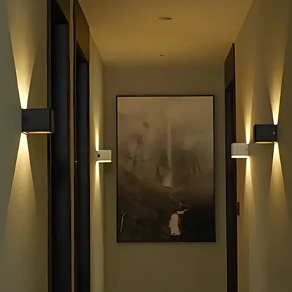 SquareLamp - Adjustable Modern Wall Light