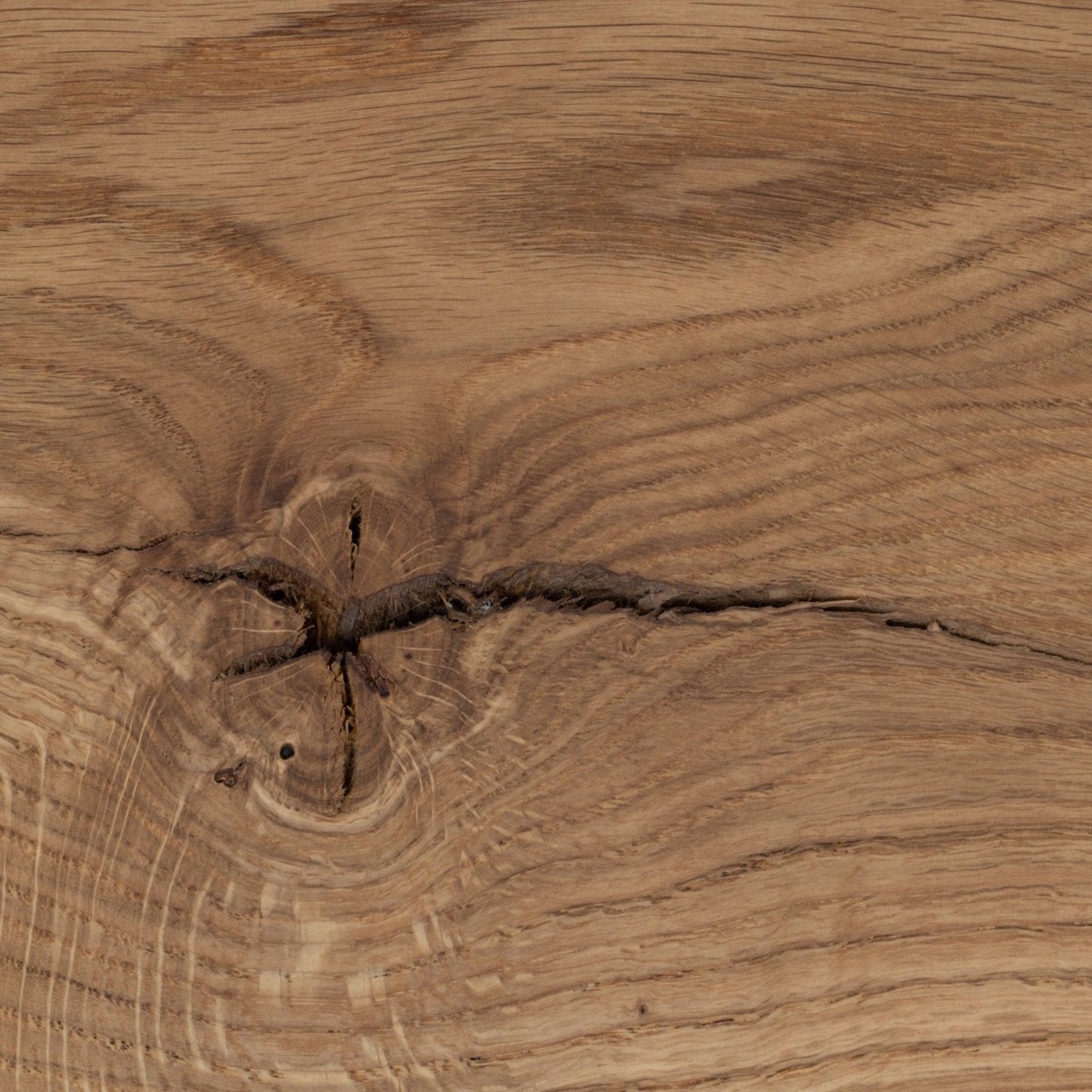 WoodGlow – Oak Wall Lamp