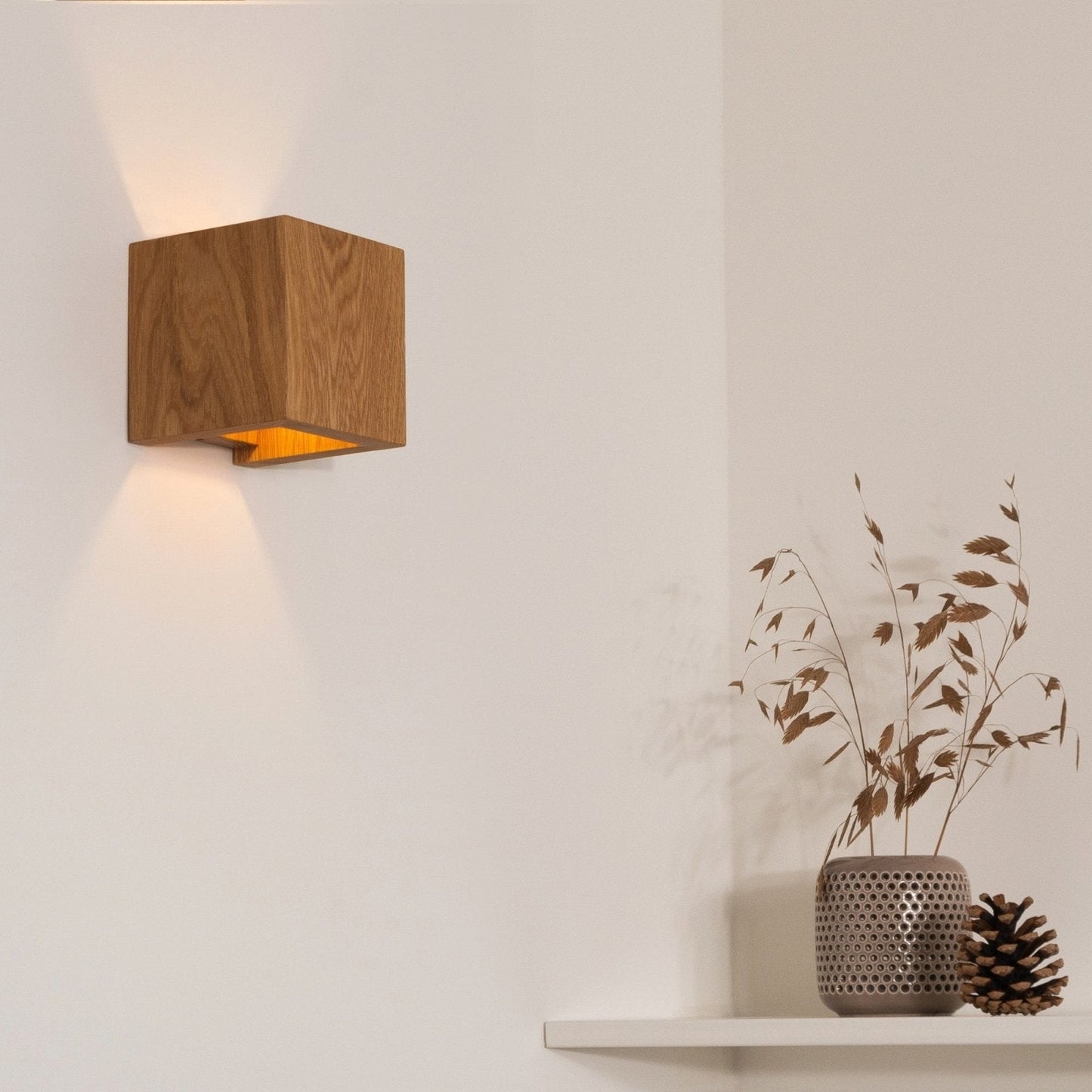 WoodGlow – Wall Lamp Oak